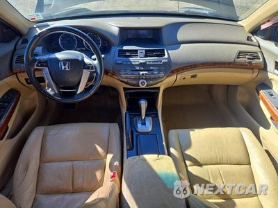 Zdjęcie 8 z 12 samochodu: 2010 HONDA ACCORD EXL VIN:1HGCP2F84AA027264 - miniatura
