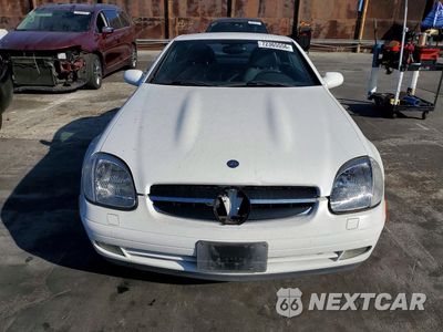Piąte zdjęcie samochodu w środku: 1999 MERCEDES-BENZ SLK 230 KOMPRESSOR VIN:WDBKK47F1XF095145 - miniatura