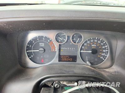 Zdjęcie 9 z 13 samochodu: 2006 HUMMER H3 VIN:5GTDN136368153130 - miniatura