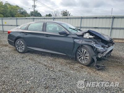 Czwarte zdjęcie samochodu z boku: 2018 HONDA ACCORD HYBRID EXL VIN:1HGCV3F53JA002003 - miniatura