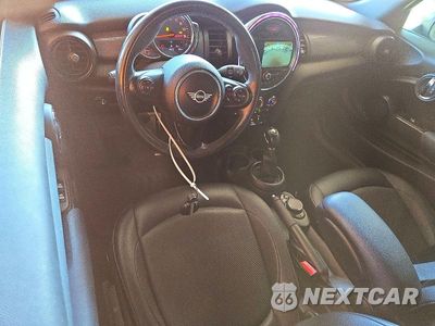 Zdjęcie 8 z 12 samochodu: 2019 MINI COOPER VIN:WMWWG5C50K3F79115 - miniatura
