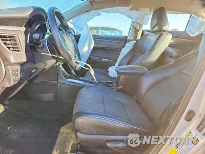Zdjęcie 7 z 13 samochodu: 2016 TOYOTA COROLLA S PLUS VIN:2T1BURHE3GC529010 - miniatura