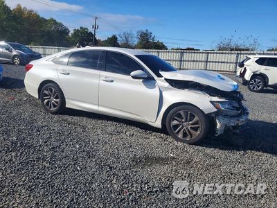 Czwarte zdjęcie samochodu z boku: 2019 HONDA ACCORD LX VIN:1HGCV1F1XKA007590 - miniatura