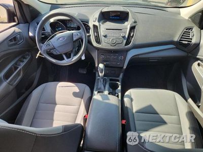 Zdjęcie 8 z 12 samochodu: 2018 FORD ESCAPE S VIN:1FMCU0F75JUA97840 - miniatura
