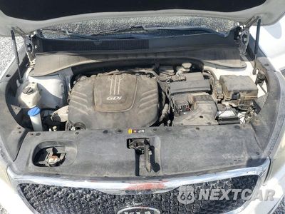 Zdjęcie 12 z 13 samochodu: 2016 KIA SORENTO EX VIN:5XYPHDA58GG083612 - miniatura