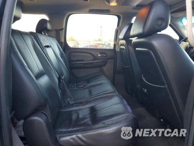 Zdjęcie 11 z 13 samochodu: 2007 GMC YUKON XL DENALI VIN:1GKFK66857J362113 - miniatura
