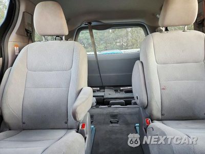Zdjęcie 10 z 13 samochodu: 2018 TOYOTA SIENNA L VIN:5TDZZ3DC2JS921718 - miniatura