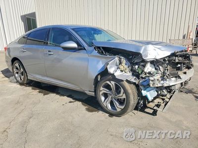 Czwarte zdjęcie samochodu z boku: 2018 HONDA ACCORD EX VIN:1HGCV1F48JA136565 - miniatura