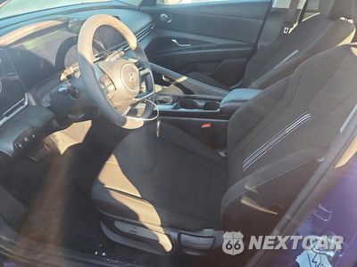 Zdjęcie 7 z 12 samochodu: 2024 HYUNDAI ELANTRA BLUE VIN:KMHLM4DJ5RU106280 - miniatura