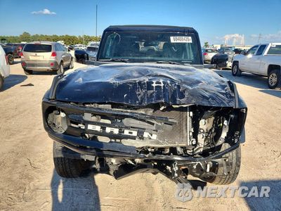 Piąte zdjęcie samochodu w środku: 2023 FORD BRONCO BASE VIN:1FMEE5DPXPLB37348 - miniatura