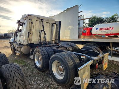 Drugie zdjęcie samochodu z przodu: 2018 FREIGHTLINER COLUMBIA 120 SEMI TRUCK VIN:3ALXA7009JDJU3904 - miniatura