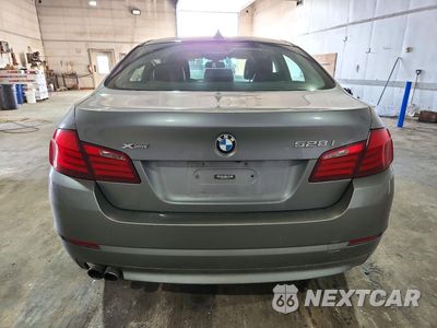 Zdjęcie 6 z 12 samochodu: 2013 BMW 528 XI VIN:WBAXH5C53DD111469 - miniatura