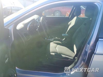 Zdjęcie 7 z 12 samochodu: 2013 CHRYSLER 200 LX VIN:1C3CCBAB8DN698743 - miniatura