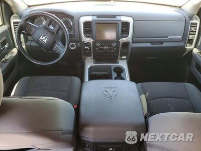 Zdjęcie 8 z 12 samochodu: 2016 RAM 1500 SLT VIN:1C6RR6LT2GS341170 - miniatura