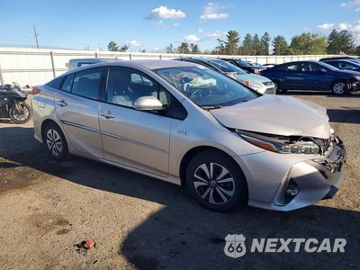 Czwarte zdjęcie samochodu z boku: 2017 TOYOTA PRIUS PRIME ADVANCED VIN:JTDKARFPXH3034679 - miniatura