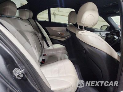Zdjęcie 10 z 13 samochodu: 2018 MERCEDES-BENZ C 300 VIN:55SWF4JB6JU271307 - miniatura