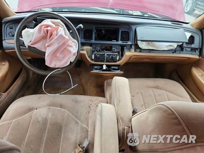 Zdjęcie 8 z 12 samochodu: 1995 FORD CROWN VICTORIA VIN:2FALP73W8SX207151 - miniatura
