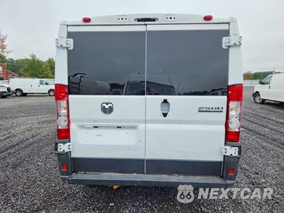 Zdjęcie 6 z 13 samochodu: 2026 RAM PROMASTER 2500 2500 STANDARD VIN:3C6LRVVG2TE175889 - miniatura