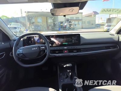Zdjęcie 9 z 15 samochodu: 2025 KIA K4 EX VIN:3KPFU4DEXSE009004 - miniatura