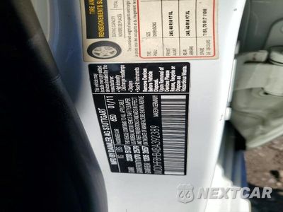 Zdjęcie 12 z 12 samochodu: 2011 MERCEDES-BENZ E 350 4MATIC VIN:WDDHF8HB4BA392389 - miniatura