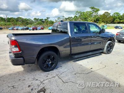 Trzecie zdjęcie samochodu z tyłu: 2022 RAM 1500 BIG HORN/LONE STAR VIN:1C6SRFMTXNN162189 - miniatura