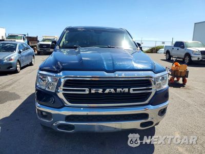 Piąte zdjęcie samochodu w środku: 2019 RAM 1500 BIG HORN/LONE STAR VIN:1C6RREFT2KN666396 - miniatura