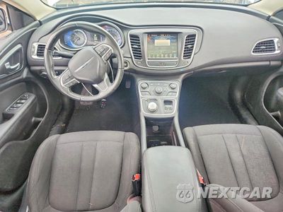 Zdjęcie 8 z 13 samochodu: 2016 CHRYSLER 200 LIMITED VIN:1C3CCCAB3GN137330 - miniatura