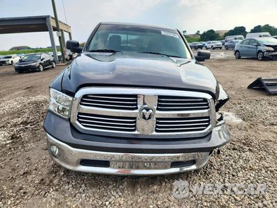 Piąte zdjęcie samochodu w środku: 2018 RAM 1500 SLT VIN:1C6RR6LT5JS347794 - miniatura
