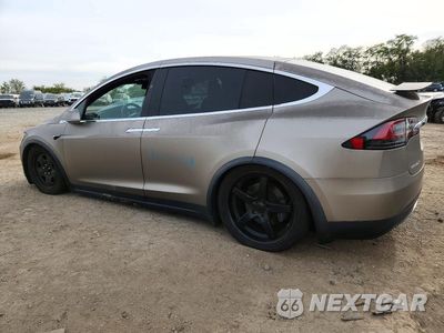 Drugie zdjęcie samochodu z przodu: 2017 TESLA MODEL X VIN:5YJXCAE2XHF051041 - miniatura