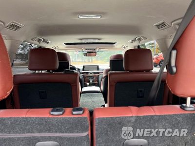 Zdjęcie 9 z 10 samochodu: 2016 LEXUS LX 570 VIN:JTJHY7AX3G4217039 - miniatura