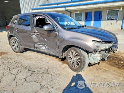 Czwarte zdjęcie samochodu z boku: 2018 MITSUBISHI OUTLANDER SPORT ES VIN:JA4AP3AU5JU024317 - miniatura