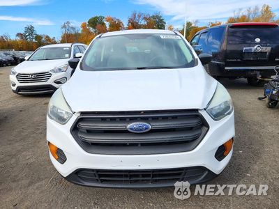 Piąte zdjęcie samochodu w środku: 2017 FORD ESCAPE S VIN:1FMCU0F75HUC83193 - miniatura