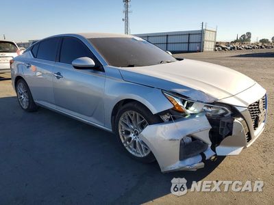 Czwarte zdjęcie samochodu z boku: 2020 NISSAN ALTIMA S VIN:1N4BL4BV8LC164993 - miniatura