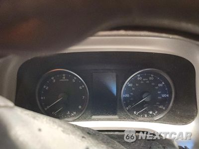 Zdjęcie 9 z 13 samochodu: 2017 TOYOTA RAV4 LE VIN:JTMBFREV0HJ708352 - miniatura