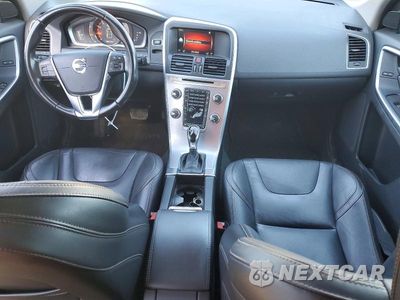 Zdjęcie 8 z 13 samochodu: 2017 VOLVO XC60 T6 DYNAMIC VIN:YV449MRRXH2225779 - miniatura