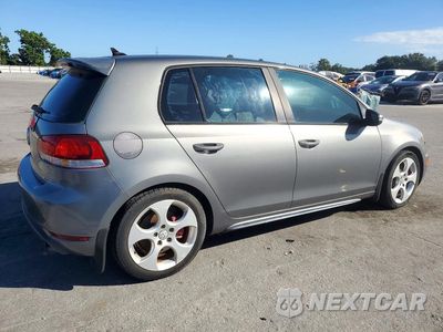 Trzecie zdjęcie samochodu z tyłu: 2010 VOLKSWAGEN GTI VIN:WVWHV7AJ1AW317126 - miniatura