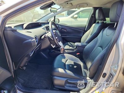 Zdjęcie 7 z 13 samochodu: 2018 TOYOTA PRIUS THREE TOURING VIN:JTDKARFU9J3553654 - miniatura