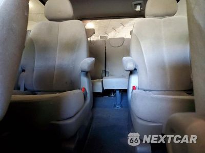 Zdjęcie 10 z 13 samochodu: 2011 KIA SEDONA LX VIN:KNDMG4C72B6384330 - miniatura
