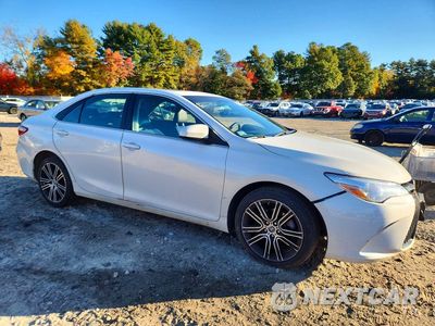 Czwarte zdjęcie samochodu z boku: 2016 TOYOTA CAMRY SPECIAL EDITION VIN:4T1BF1FK0GU513740 - miniatura