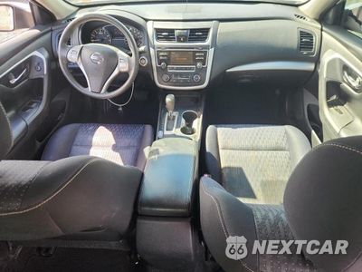 Zdjęcie 8 z 12 samochodu: 2016 NISSAN ALTIMA 2.5 S VIN:1N4AL3AP9GC191716 - miniatura