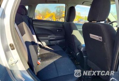 Zdjęcie 11 z 13 samochodu: 2011 MITSUBISHI OUTLANDER SPORT ES VIN:JA4AP3AU4BZ010655 - miniatura