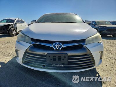 Piąte zdjęcie samochodu w środku: 2017 TOYOTA CAMRY HYBRID LE VIN:4T1BD1FK0HU212053 - miniatura