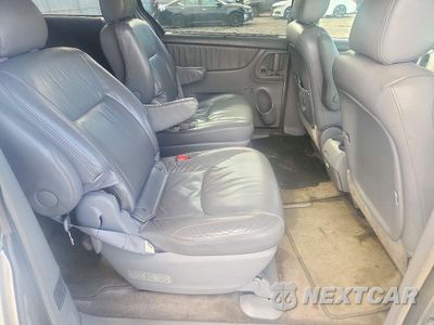 Zdjęcie 11 z 13 samochodu: 2008 TOYOTA SIENNA XLE LIMITED VIN:5TDBK22C38S018121 - miniatura