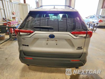 Zdjęcie 6 z 13 samochodu: 2020 TOYOTA RAV4 HYBRID XLE VIN:JTMR6RFVXLD005409 - miniatura