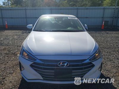 Piąte zdjęcie samochodu w środku: 2020 HYUNDAI ELANTRA SEL VIN:5NPD84LF8L8625626 - miniatura