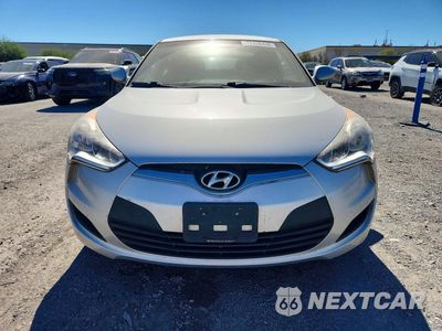Piąte zdjęcie samochodu w środku: 2016 HYUNDAI VELOSTER BASE VIN:KMHTC6AD3GU269939 - miniatura