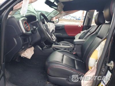Zdjęcie 7 z 13 samochodu: 2016 TOYOTA TACOMA SR5 V6 VIN:3TMAZ5CN6GM020498 - miniatura