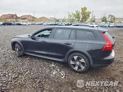 Drugie zdjęcie samochodu z przodu: 2020 VOLVO V60 CROSS COUNTRY T5 MOMENTUM VIN:YV4102WK4L1031272 - miniatura