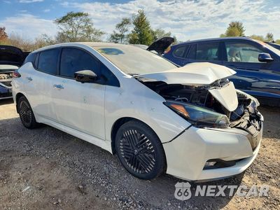 Czwarte zdjęcie samochodu z boku: 2023 NISSAN LEAF SV PLUS VIN:1N4CZ1CV4PC560800 - miniatura