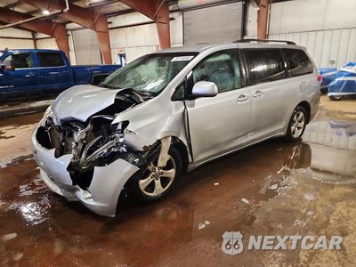 2014 TOYOTA SIENNA LE 5TDKK3DC7ES410033 - główne zdjęcie licytacji z USA - miniatura